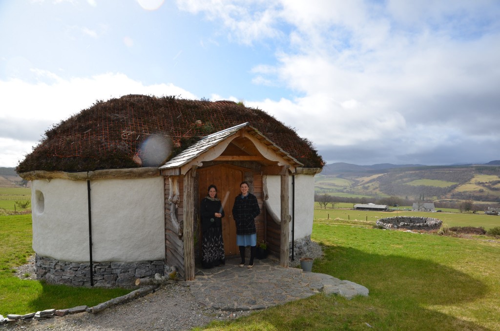 Yng nghwmni Rachel, Cyfarwyddwr Moniack Mhor